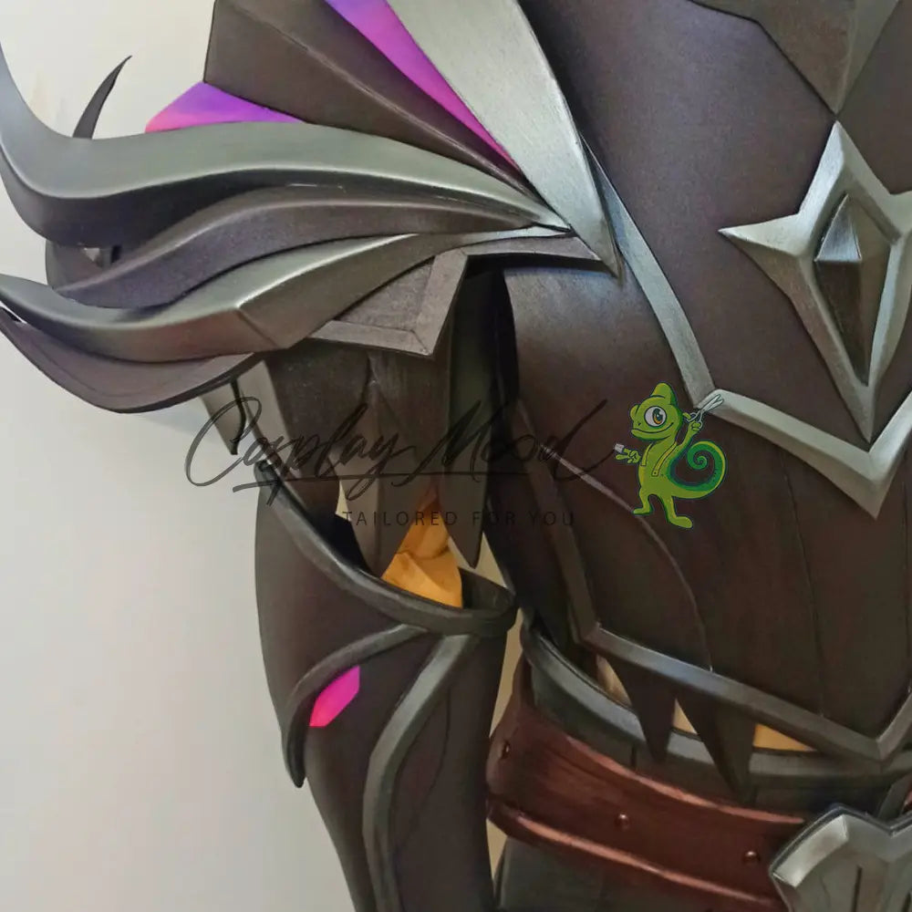 Armatura-Cosplay-Pyke-Ashen-Knight-Skin-League-of-Legends-4