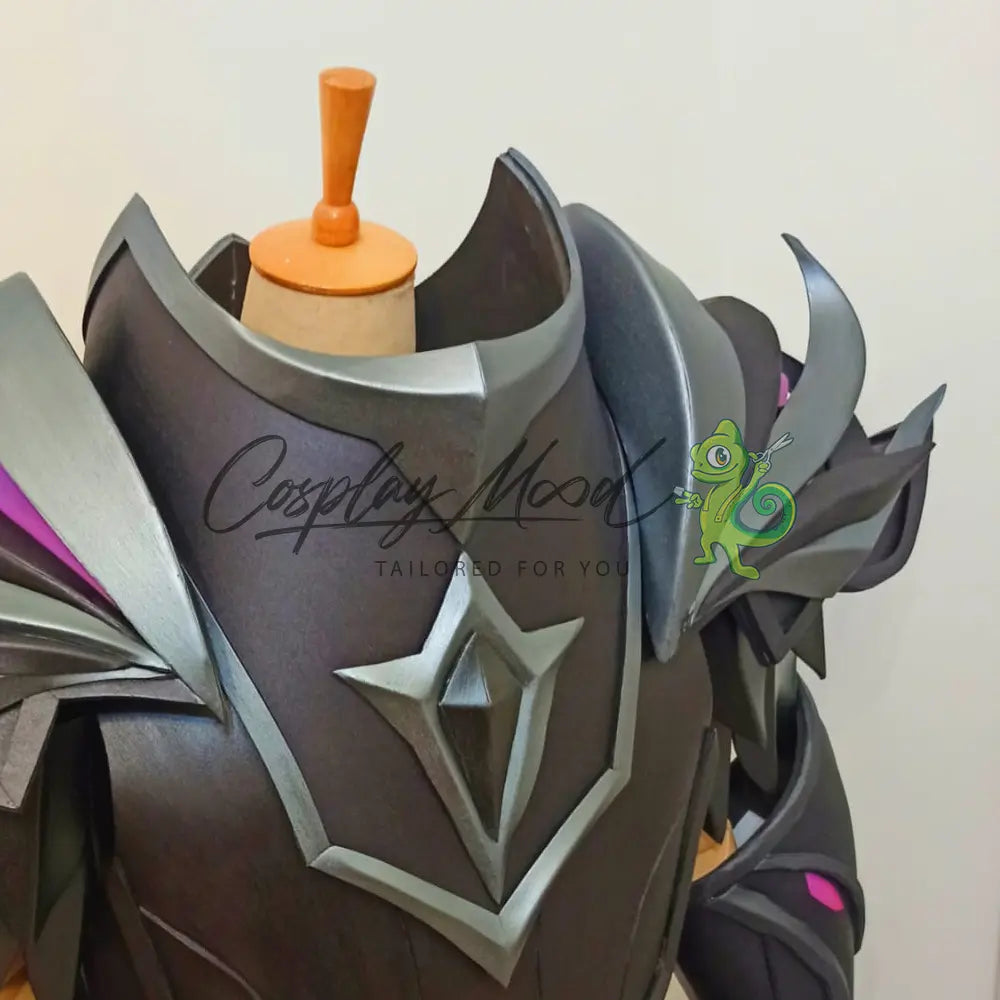 Armatura-Cosplay-Pyke-Ashen-Knight-Skin-League-of-Legends-3