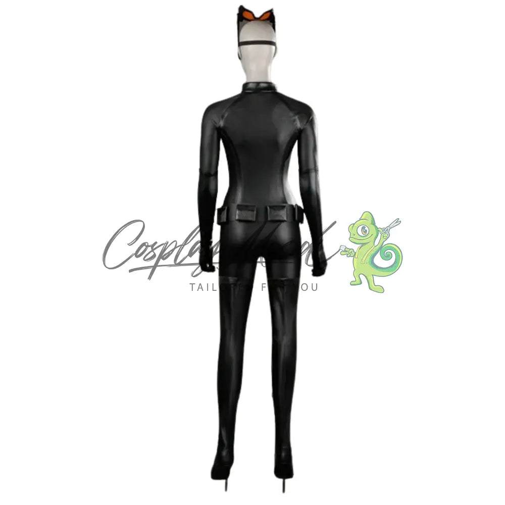 Costume-Cosplay-Catwoman-Batman-Cavaliere-oscuro-DCU-5