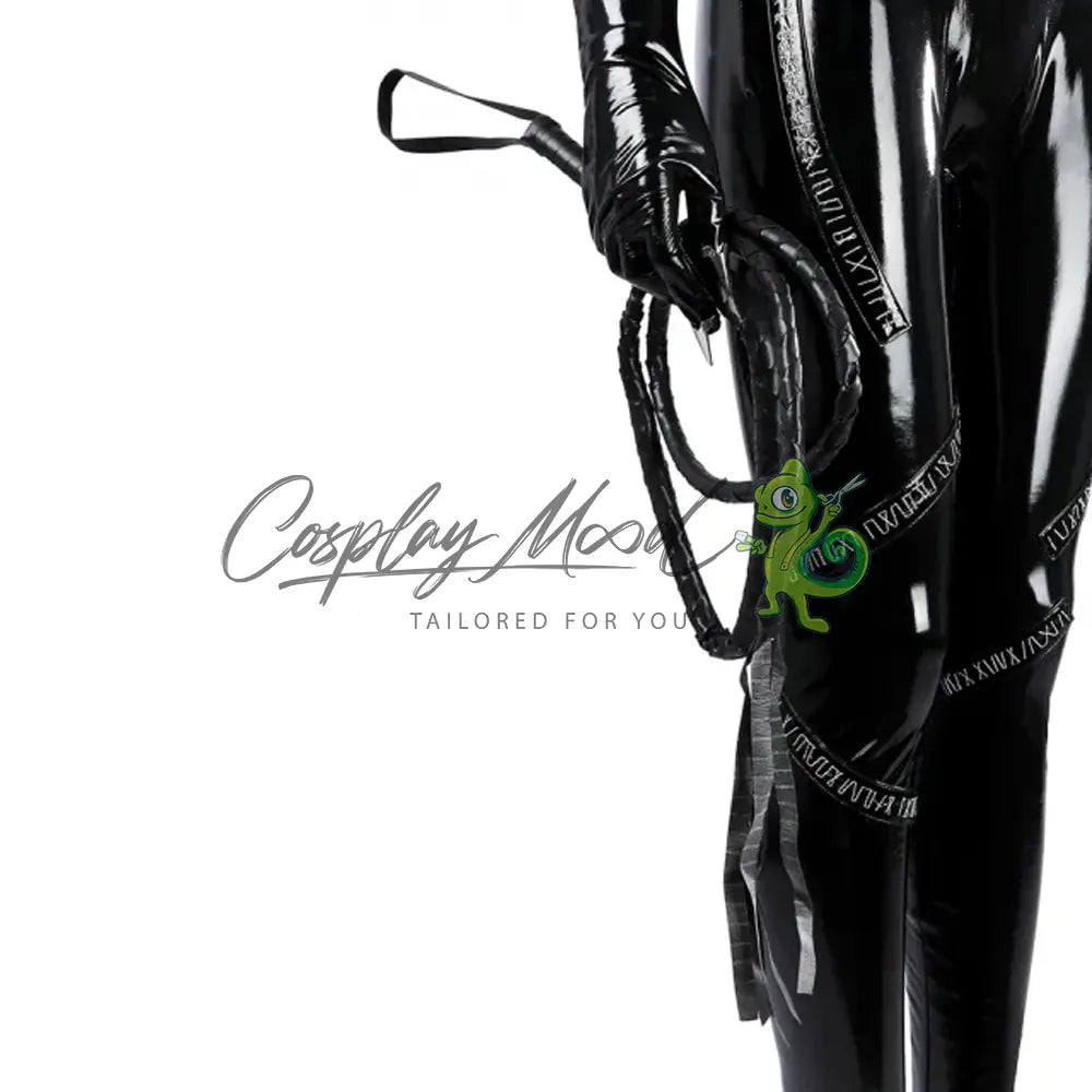 Costume-Cosplay-Catwoman-Batman-Returns-Tim-Burton-DCU-12