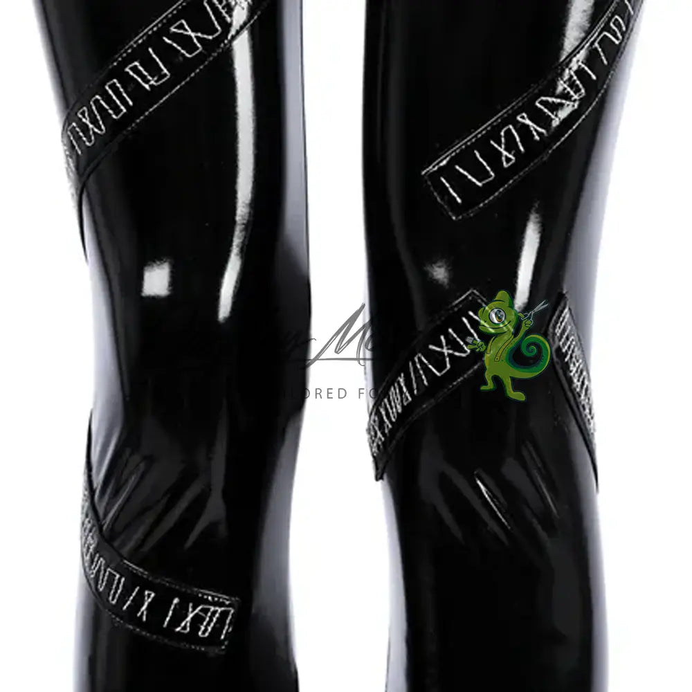 Costume-Cosplay-Catwoman-Batman-Returns-Tim-Burton-DCU-14