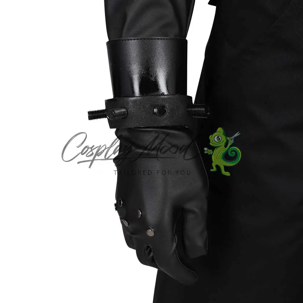 Costume-Cosplay-Cloud-Strife-Final-Fantasy-VII-Remake-11