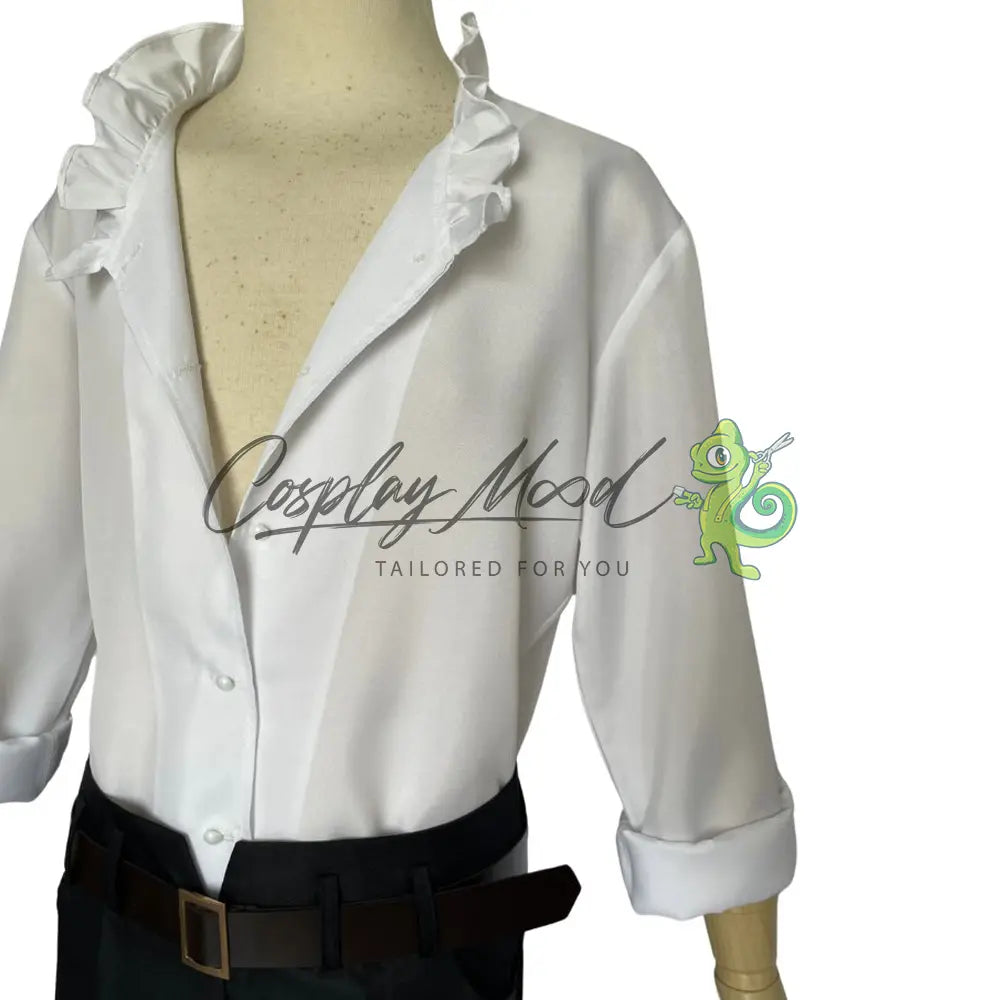 Costume-Cosplay-Drakul-Mihawk-Timeskip-One-Piece-4