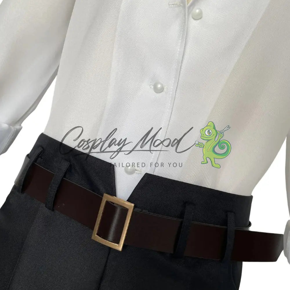 Costume-Cosplay-Drakul-Mihawk-Timeskip-One-Piece-6