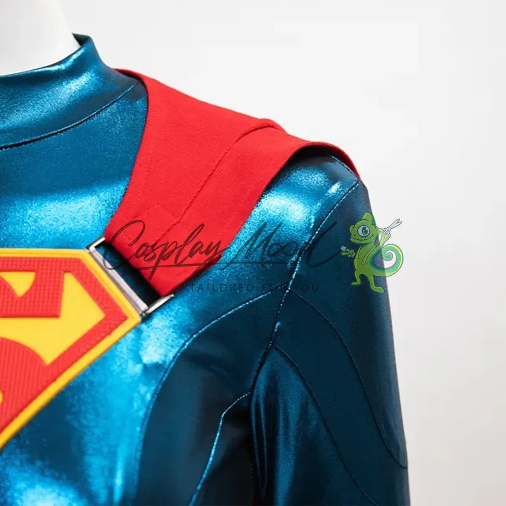 Costume-Cosplay-Kara-Kent-Supergirl-DCU-10