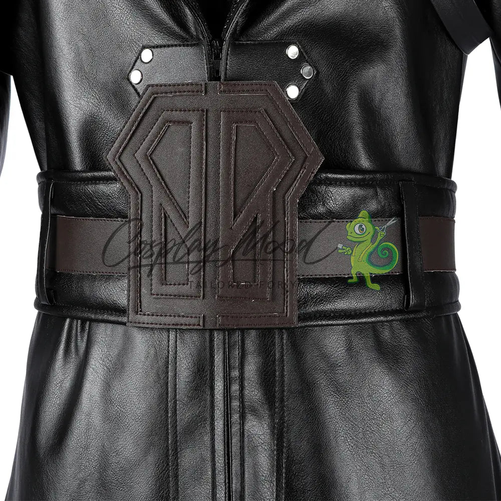 Costume-Cosplay-Sephiroth-giovane-Final-Fantasy-VII-Before-Crisis-13