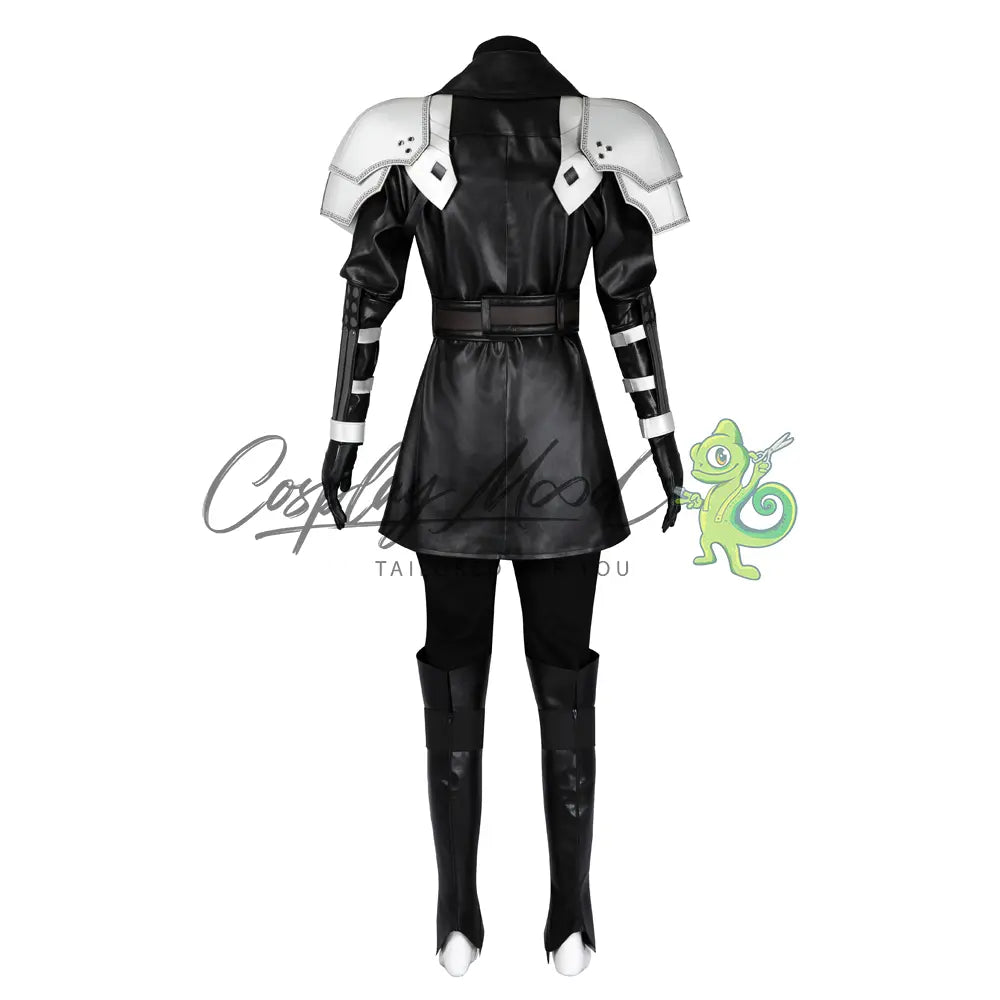 Costume-Cosplay-Sephiroth-giovane-Final-Fantasy-VII-Before-Crisis-6