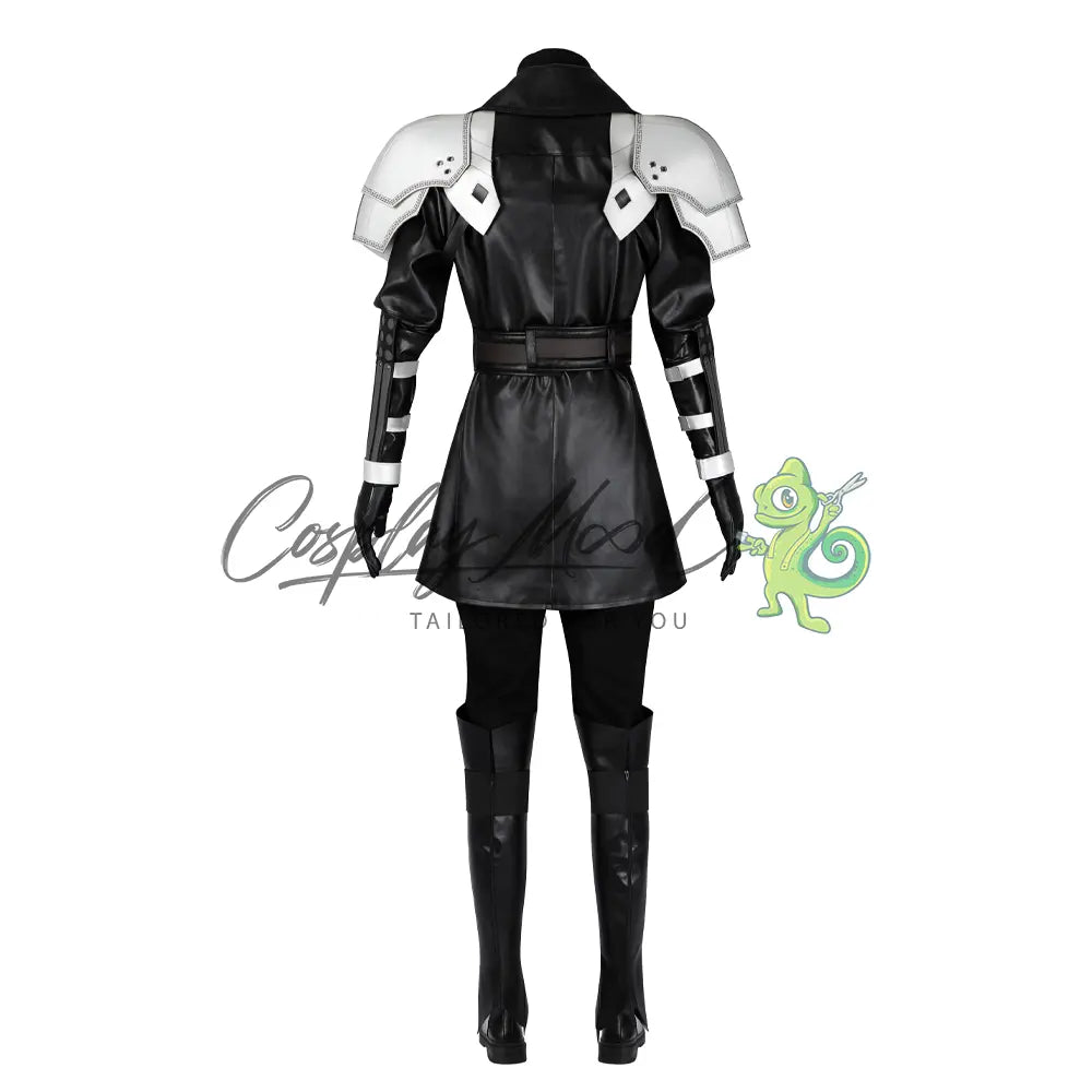 Costume-Cosplay-Sephiroth-giovane-Final-Fantasy-VII-Before-Crisis-5